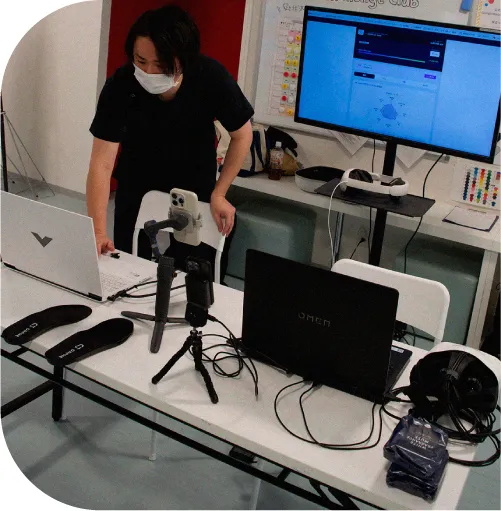 データを分析する様子